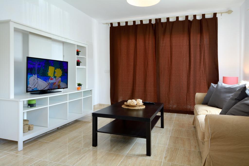 Jarenal Close To The Guacimeta By Pvl Playa Honda (Lanzarote)
