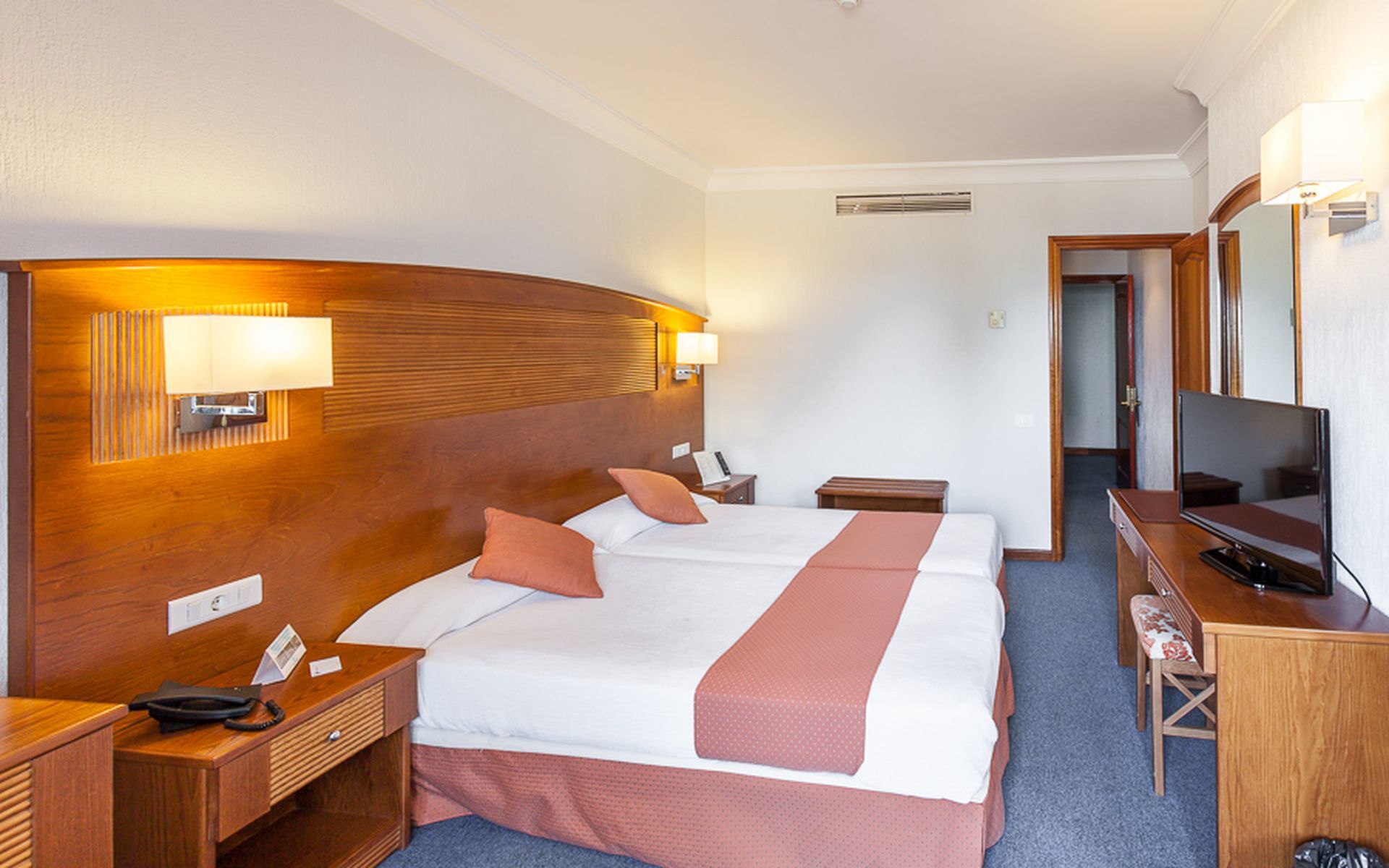 Hotel Lancelot 3*