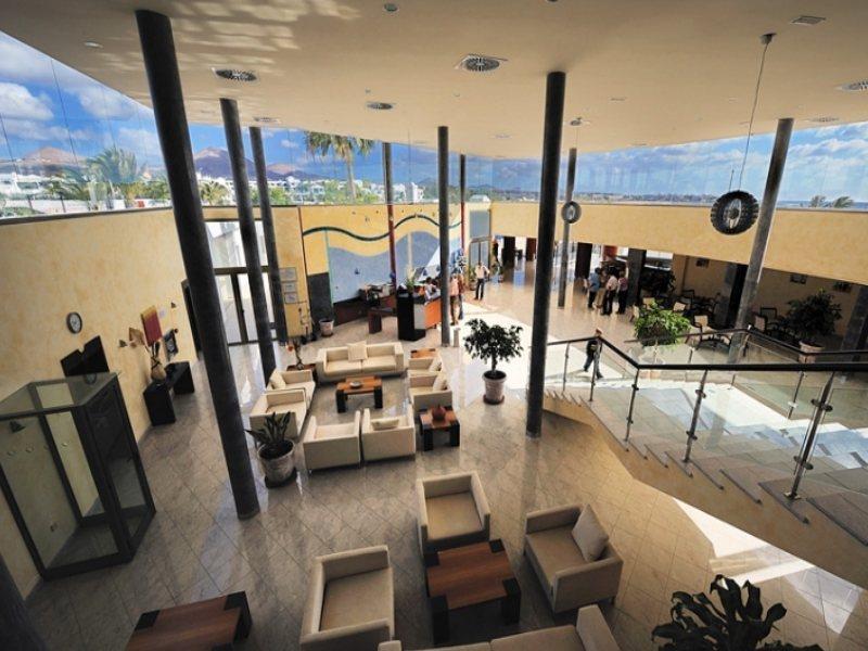 Costas Hotel 4*