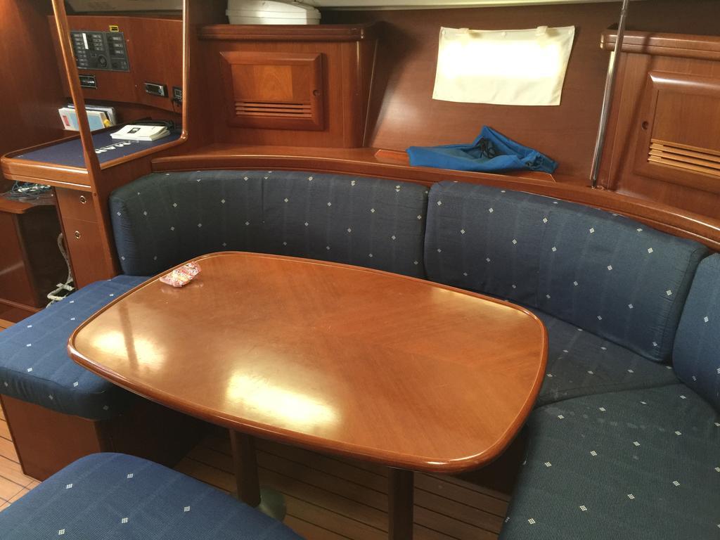 Boat Botel *