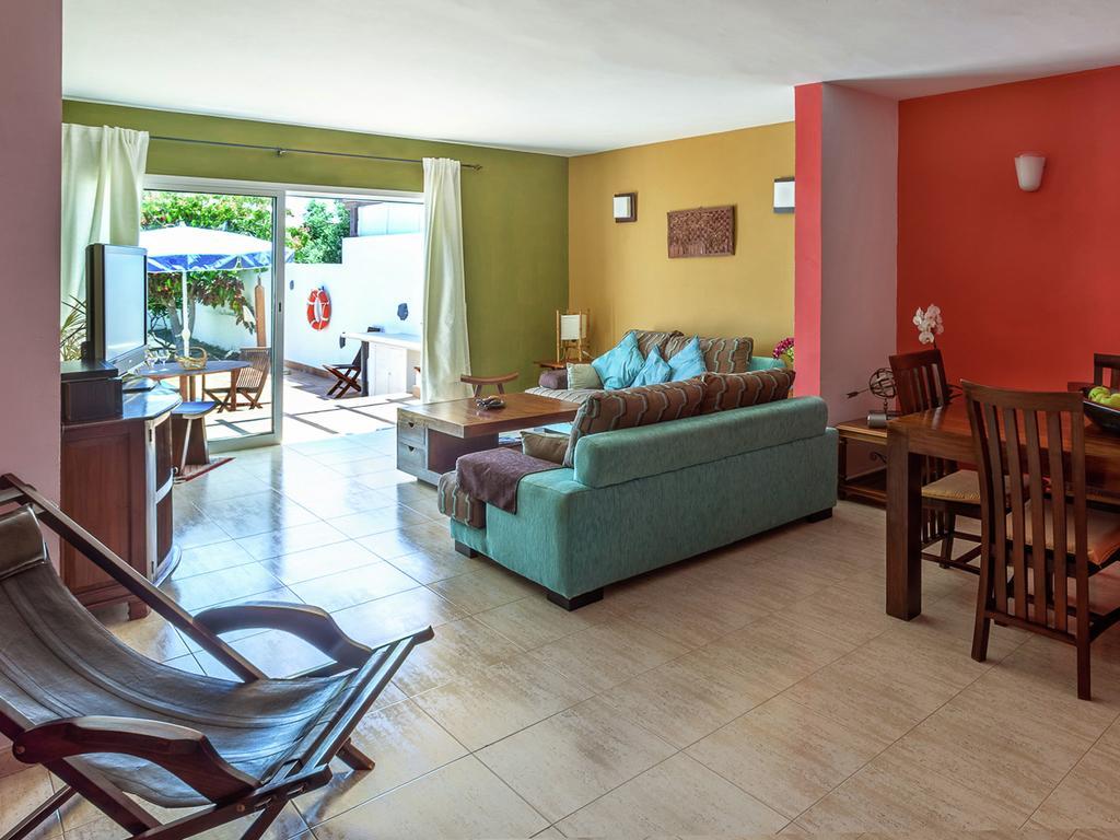 Belvilla By Oyo Mango 4 Pax Villa