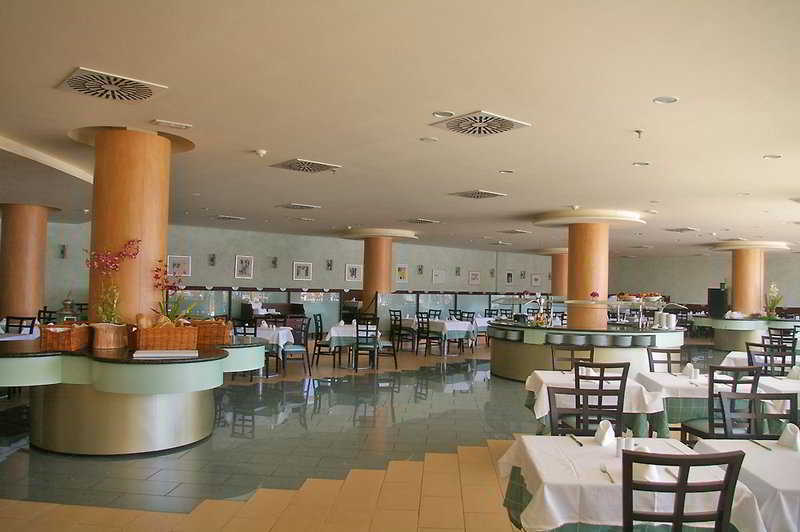 Costas Hotel
