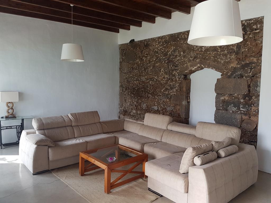 Hotelito Rural Flor De Timanfaya Casa rural Tinajo