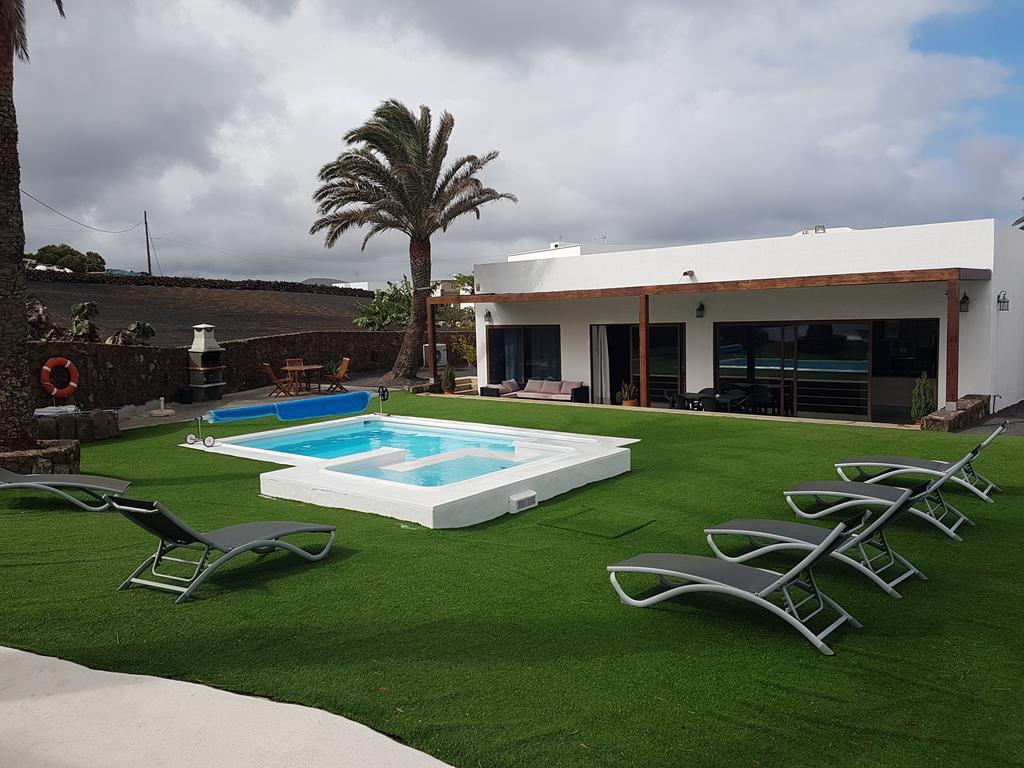 Hotelito Rural Flor De Timanfaya Casa rural Tinajo