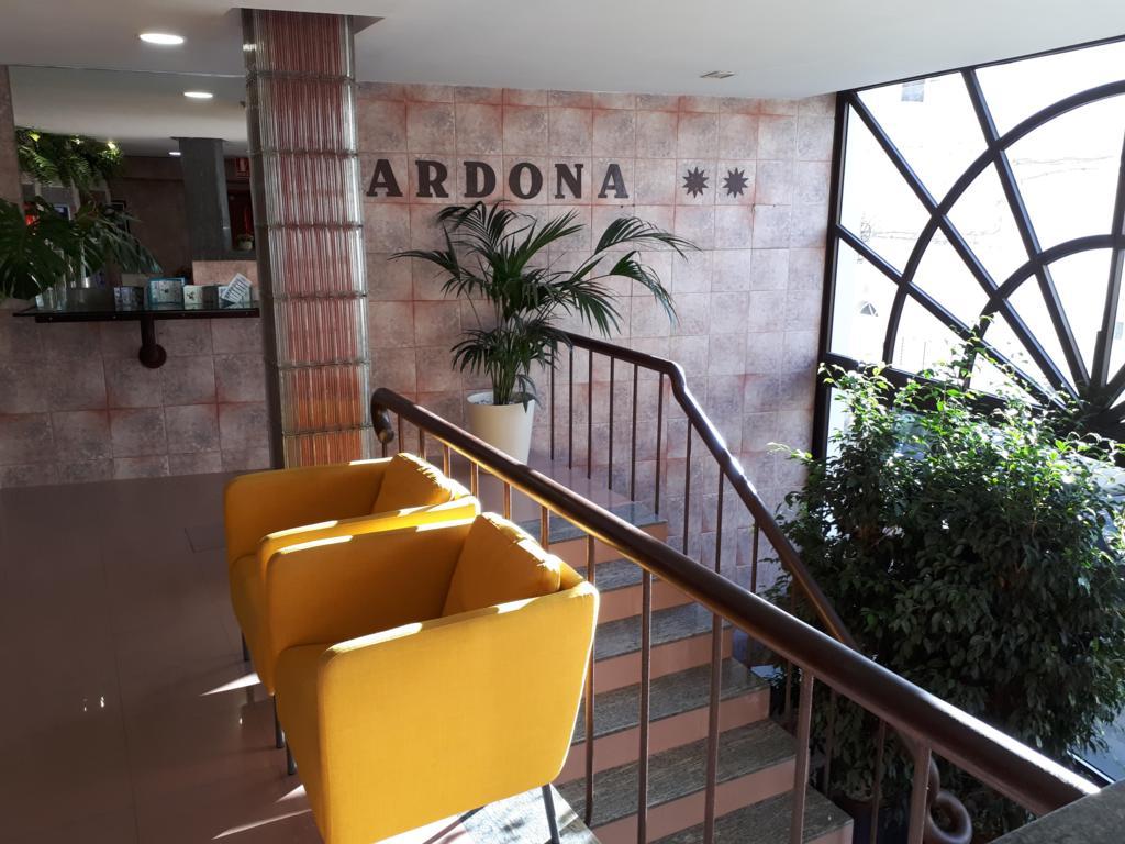 Residencia Cardona Hostal