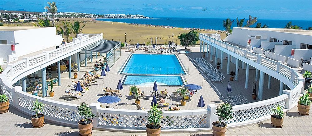 Costas Hotel 4*