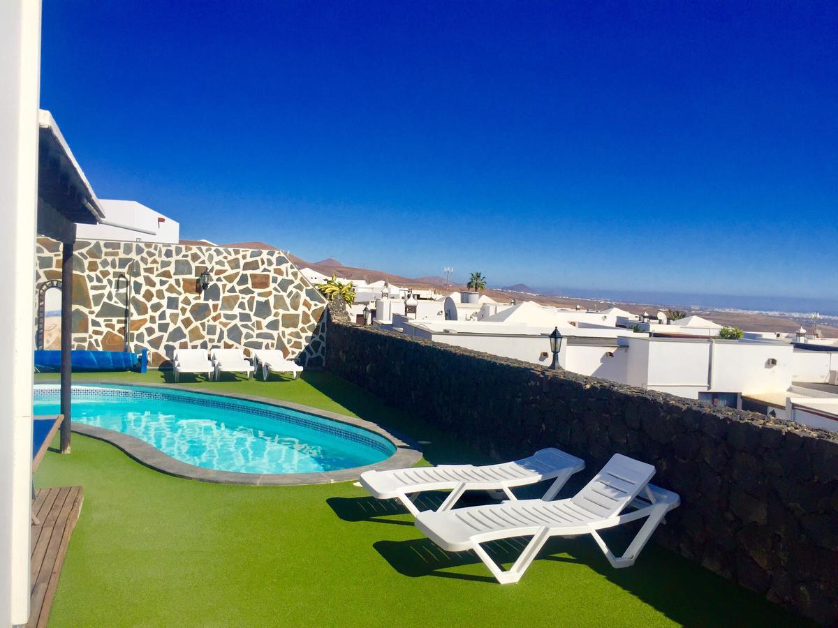 Margarita Villa *