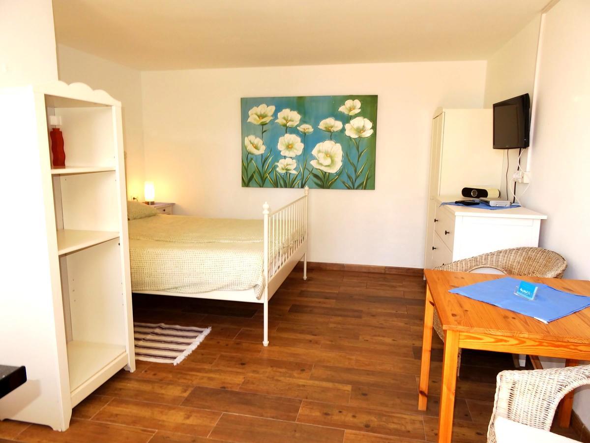 Beach Front Oasis Apartamento Tías