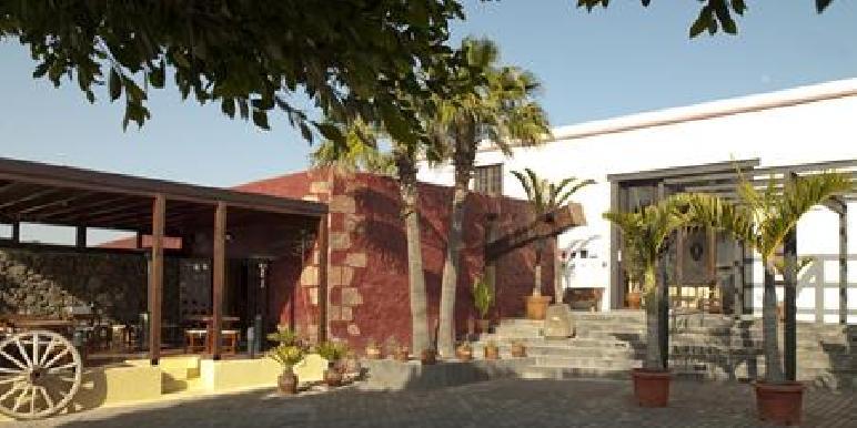 Hotel Salinas *