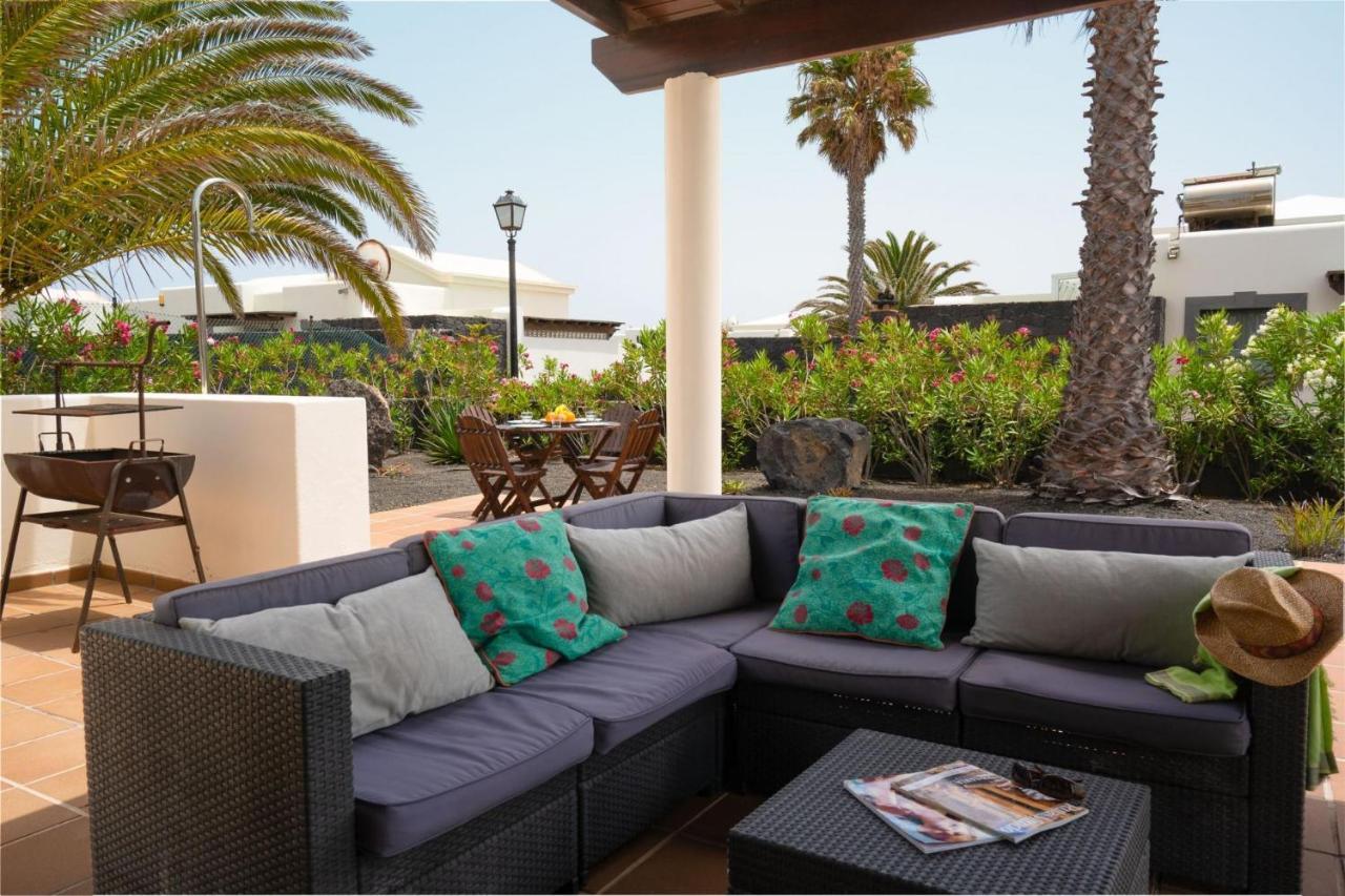 Dora Playa Blanca (Lanzarote)