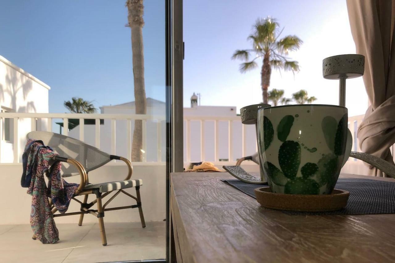 Sea Breeze With Shared Pool And Near The Beach *
