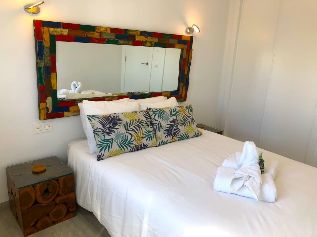 Sea Breeze With Shared Pool And Near The Beach