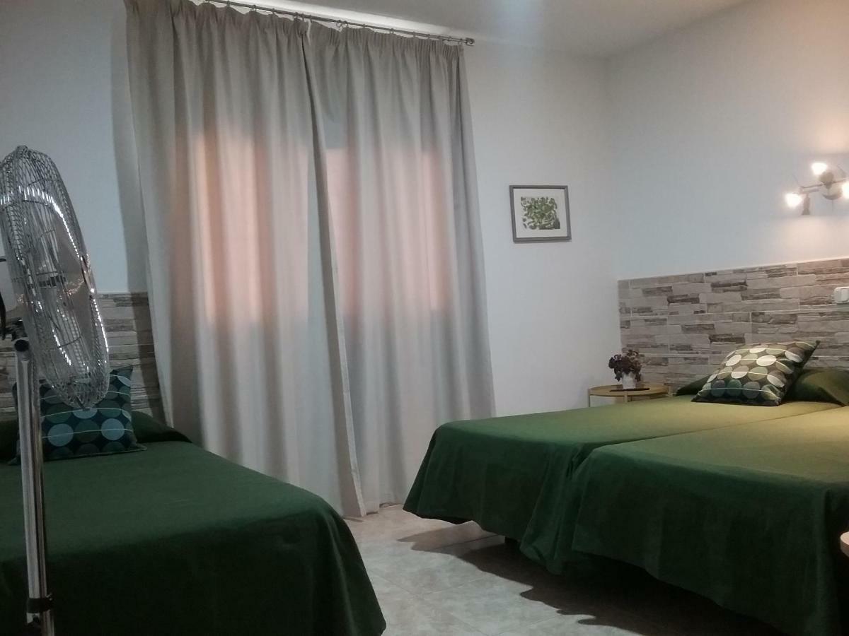 Residencia Cardona Hostal *