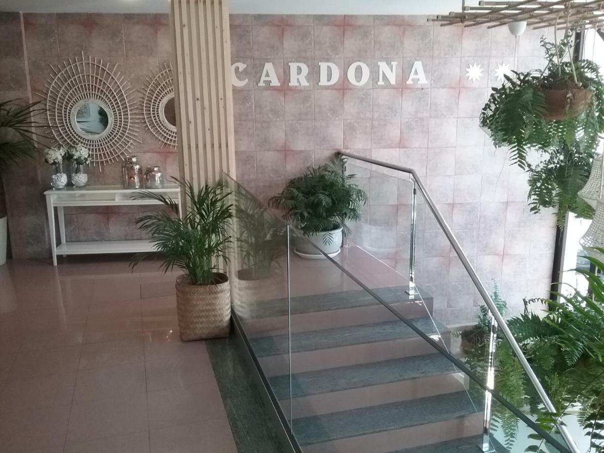 Residencia Cardona Hostal *