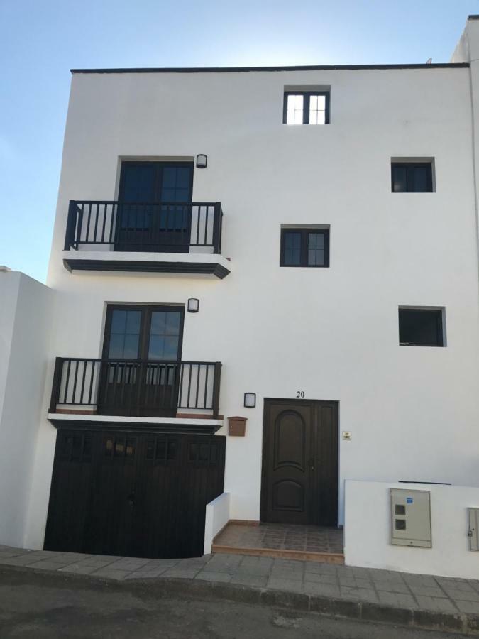 Rostros Apartment *