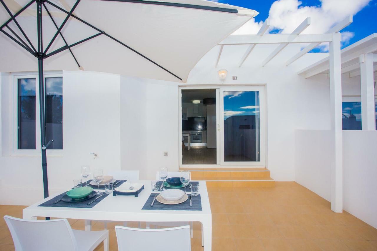 Flower Beach 8 Apartment