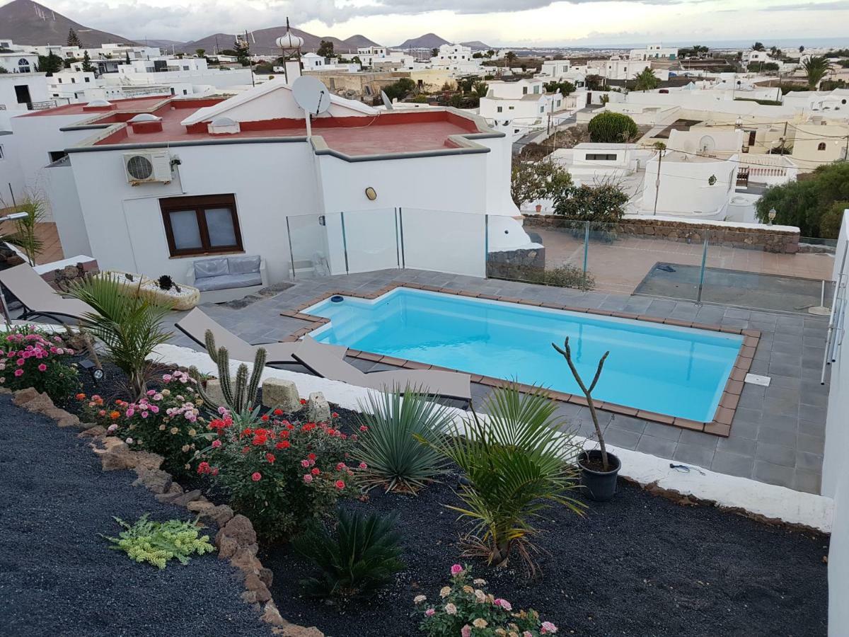 Casa Mira