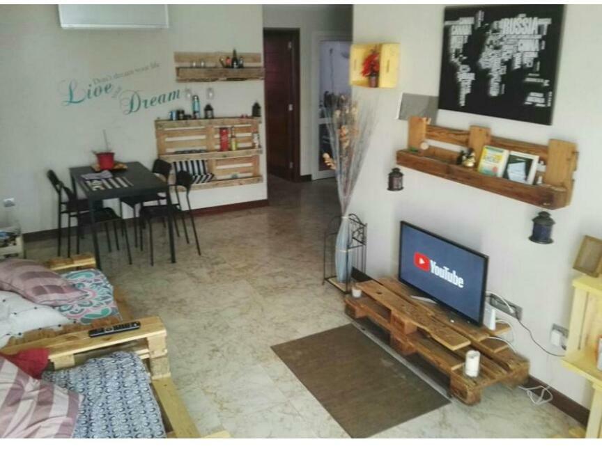 Habitación en casa particular Papá Totë