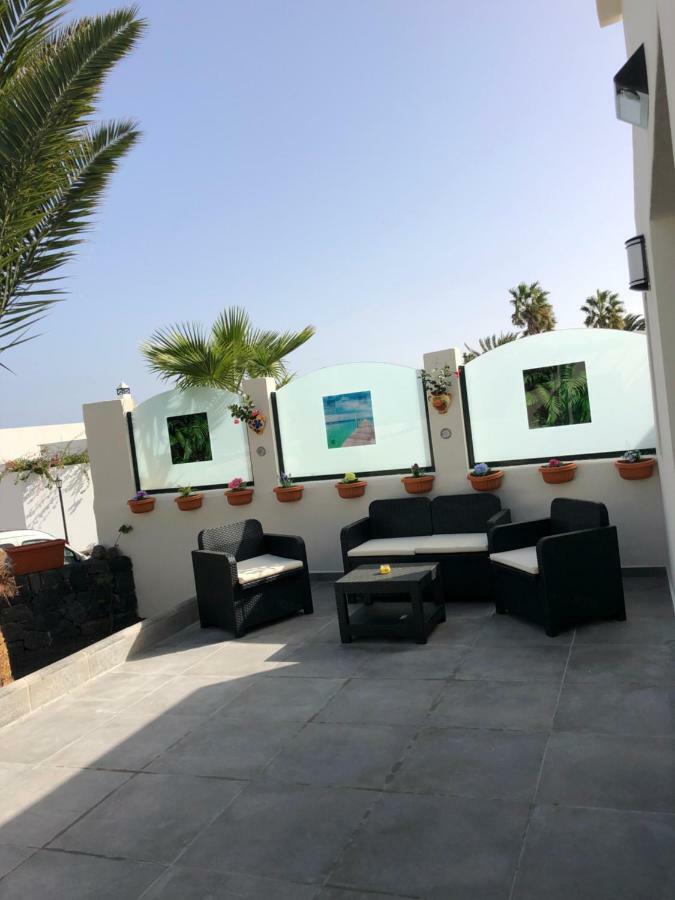Luxury Casa En Primera Linea Del Mar Costa Teguise