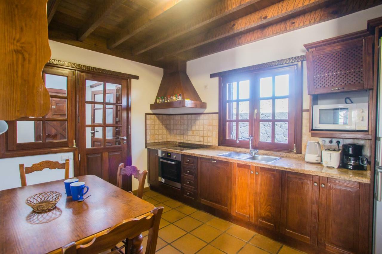 A1 Casas Y Juani Y Juan Lanzarote San Bartolomé