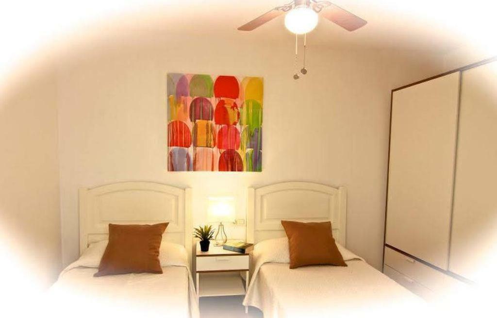 Ground Floor With Private Garden, Charcos *