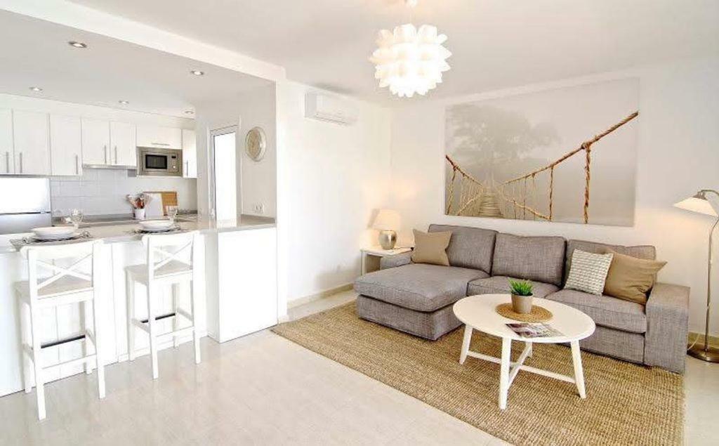 Apartamento Ground Floor With Private Garden, Charcos *