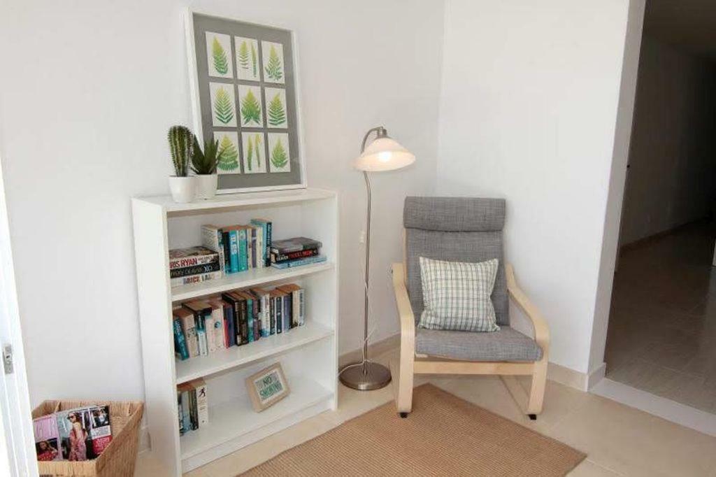 Apartamento Ground Floor With Private Garden, Charcos *