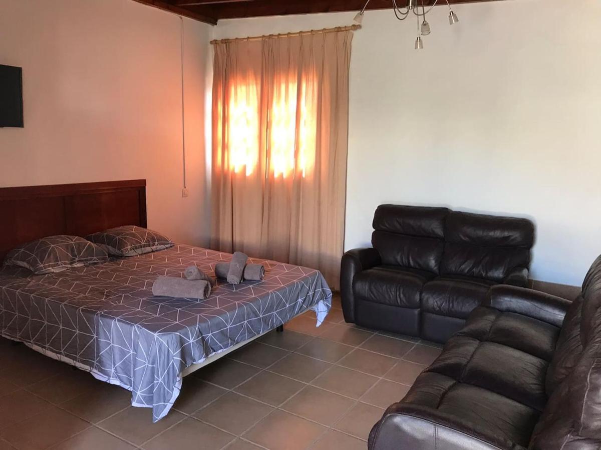 Independiente Con Piscina Privada Villa