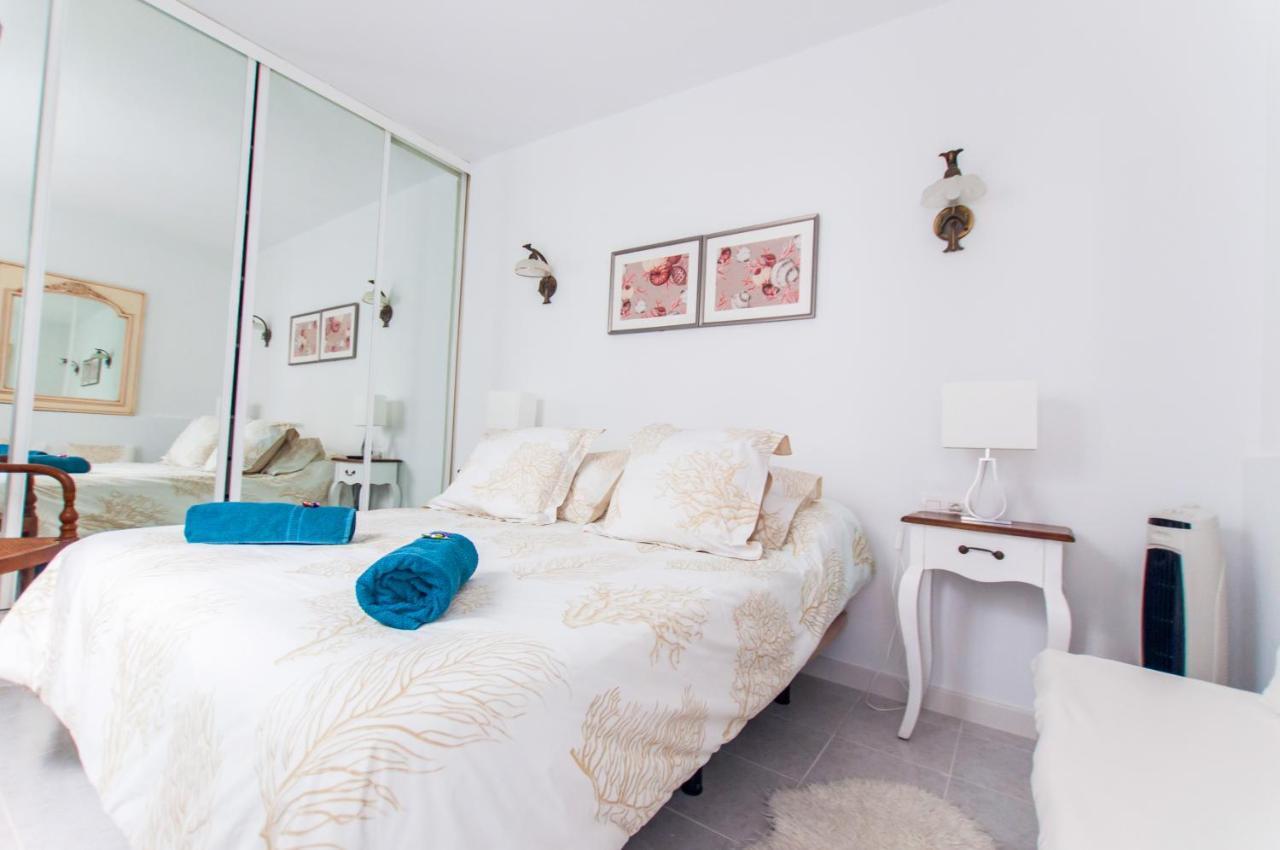 Villa Seaview Coastal On Front Line With Amazing Sea Views And Large Terrace Puerto del Carmen (Lanzarote)
