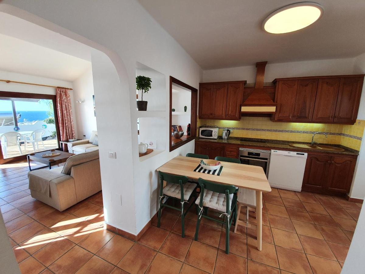 2 Bedroom 'the Bungalow' With Private Heated Pool. * Puerto del Carmen (Lanzarote)