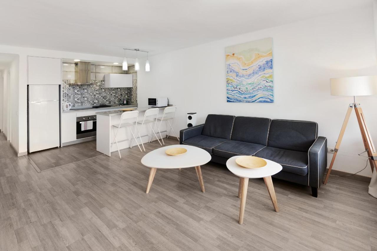 Conylanza Bastian Beach * Costa Teguise