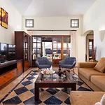 Ereza Villa Carabella