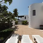 2Br Beach House - Solarium & Shower Terrace - 13