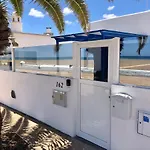 Sea Front Apartamento Frente Al Mar