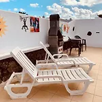 Artsy Casa Timanfaya, Playa Blanca