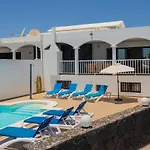 Stunning 6-Bed Villa In Playa Blanca