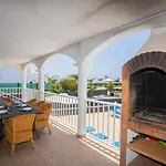 Stunning 6-Bed Villa In Playa Blanca