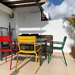 Pequeno Paraiso Lanzarote, Modernes Ferienhaus Am Meer Fuer 4