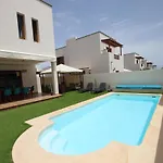 Villa Las Caletas del Mar - Heated Pool