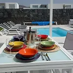VILLA TRAFALGAR, magnífica casa en la costa ideal para familias que buscan tranquilidad