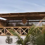 Villa Lily