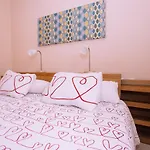 Flatguest Tabaibas