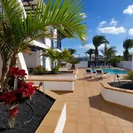 Impeccable 2-Bed Apartment No 2 In Playa Blanca