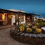 Finca Paraíso - Finest Villa with incredible views over Puerto del Carmen