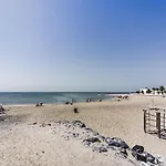 Luxury Beach Apartment Nasa