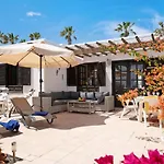 Puerto Chico W