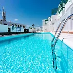 Beautiful Spacious 1-Bed Apartment With Aircon