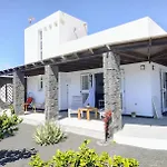 Villa Fedelian avec jardin et piscine chauffée