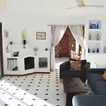 Villa Magica 7 Minutes Walk To Center With Pool And A/C