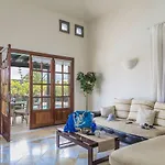 Villa Victoria Luz by Villa Plus